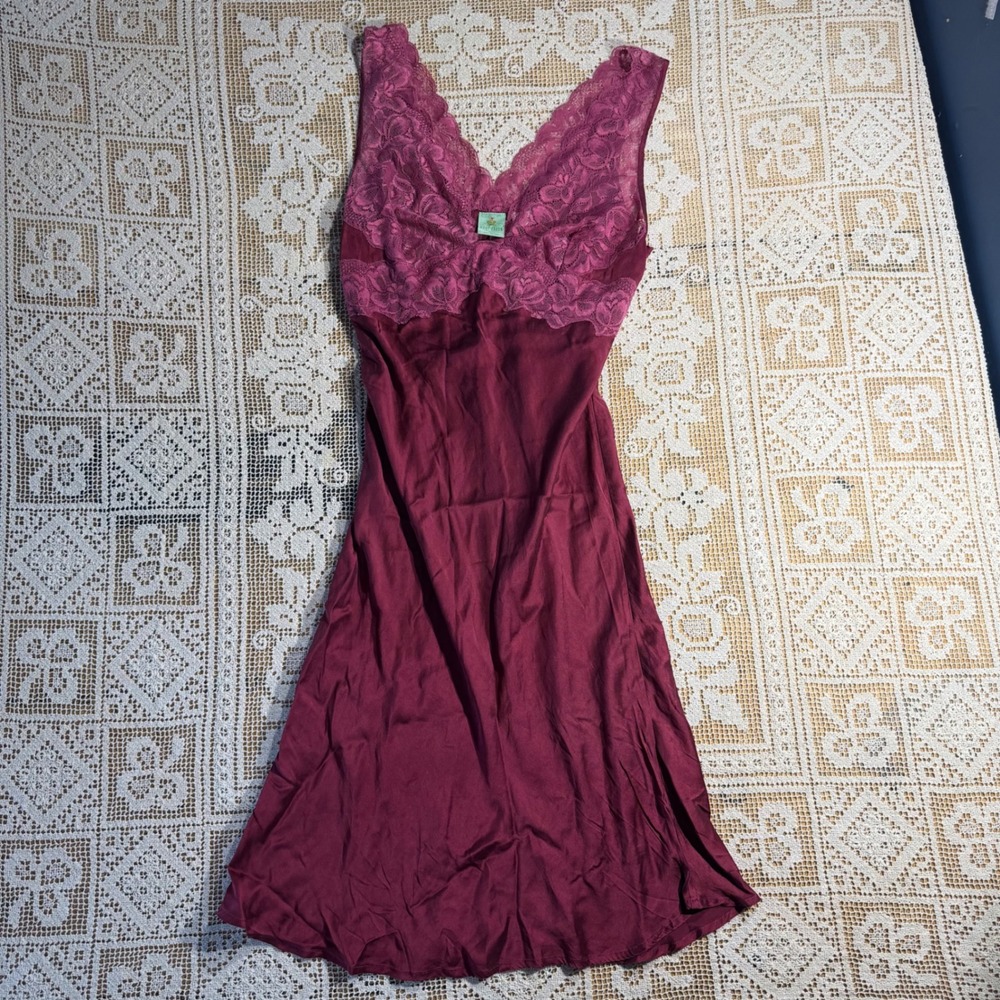 VTG Mary Green Burgundy Silk & Lace Slip Gown Dark Romantic Boudoir Heirloom S